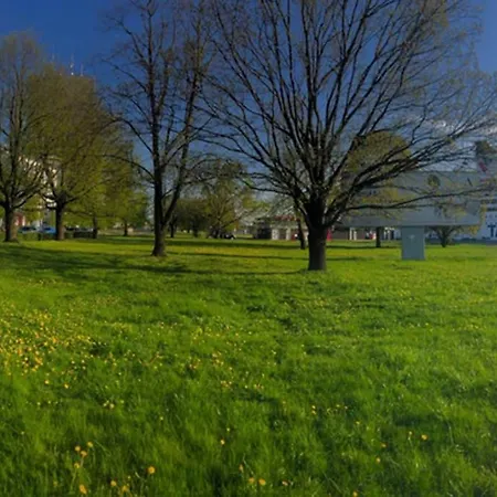 アパート Cozy Near The Embankment And The Old Town And Free Parking In Front Of The Windows *