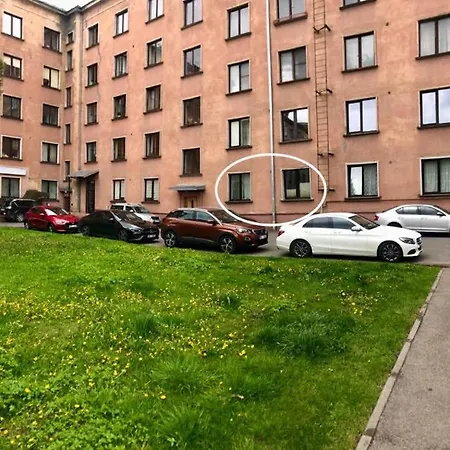 Cozy Near The Embankment And The Old Town And Free Parking In Front Of The Windows Riga