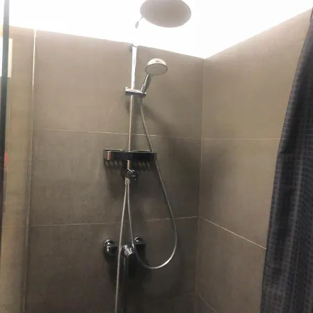 Free Parking Near Old Town, 5 Min Walk *