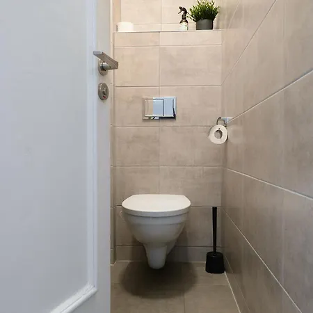 Cozy Near The Embankment And The Old Town And Free Parking In Front Of The Windows Appartement Riga