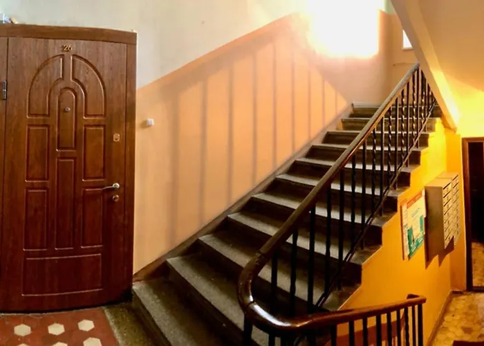 Cozy Near The Embankment And The Old Town And Free Parking In Front Of The Windows Daire *