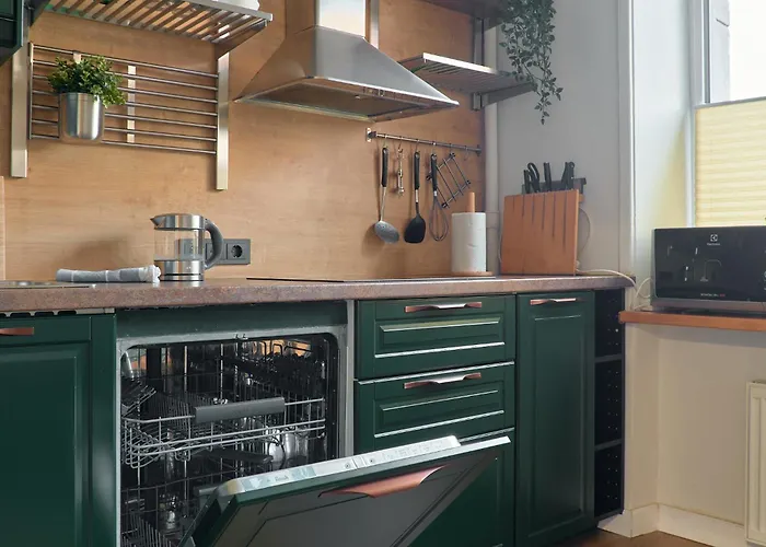 Cozy Near The Embankment And The Old Town And Free Parking In Front Of The Windows Appartamento *