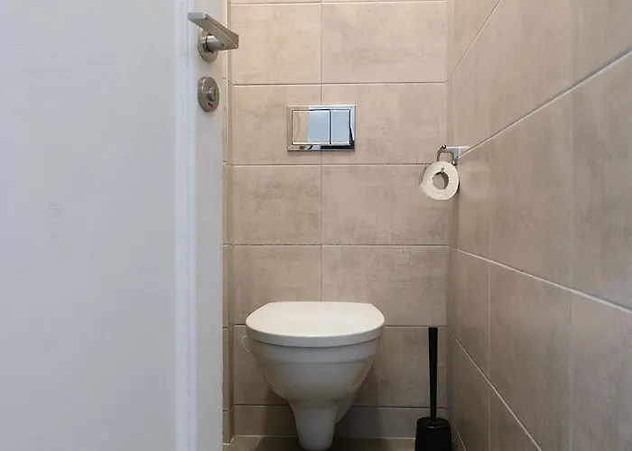 Cozy Near The Embankment And The Old Town And Free Parking In Front Of The Windows Daire Riga