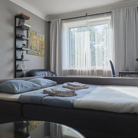 Cozy Near The Embankment And The Old Town And Free Parking In Front Of The Windows 公寓 *