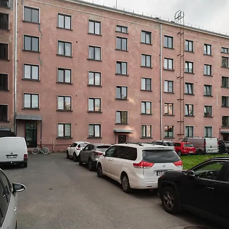 Cozy Near The Embankment And The Old Town And Free Parking In Front Of The Windows 公寓