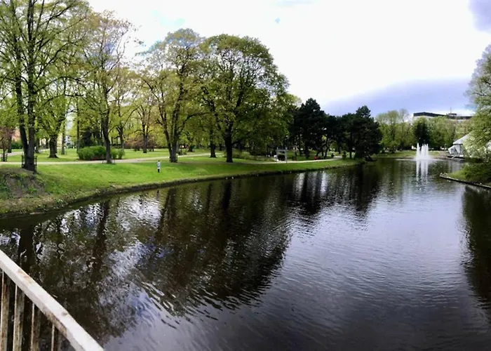 公寓 Cozy Near The Embankment And The Old Town And Free Parking In Front Of The Windows 里加