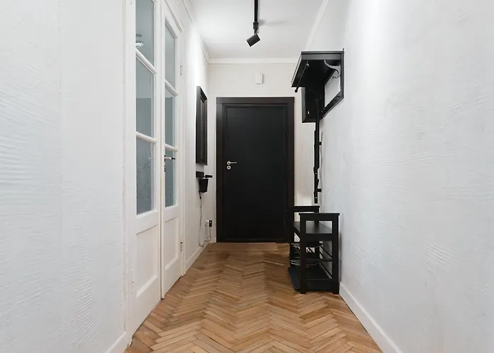 公寓 Cozy Near The Embankment And The Old Town And Free Parking In Front Of The Windows