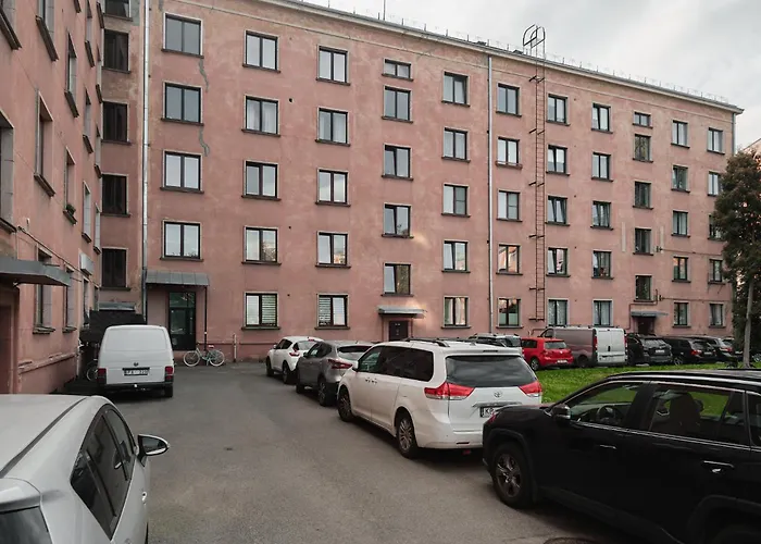 Cozy Near The Embankment And The Old Town And Free Parking In Front Of The Windows 公寓