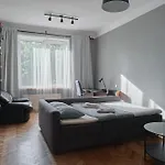 Apartman Cozy Near The Embankment And The Old Town And Free Parking In Front Of The Windows Riga